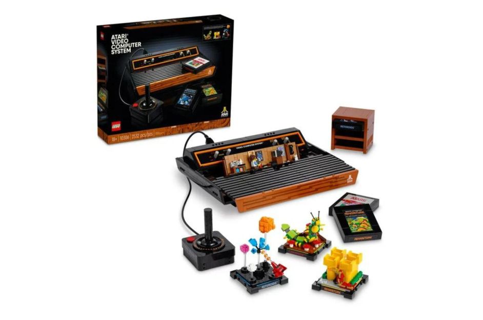 LEGO Icons Atari 2600 Building Set 10306 - Retro Video Game Console and Gaming Cartridge Replicas, Featuring Minifigure and Joystick, Nostalgic 80s Gift for Gamers and Adults