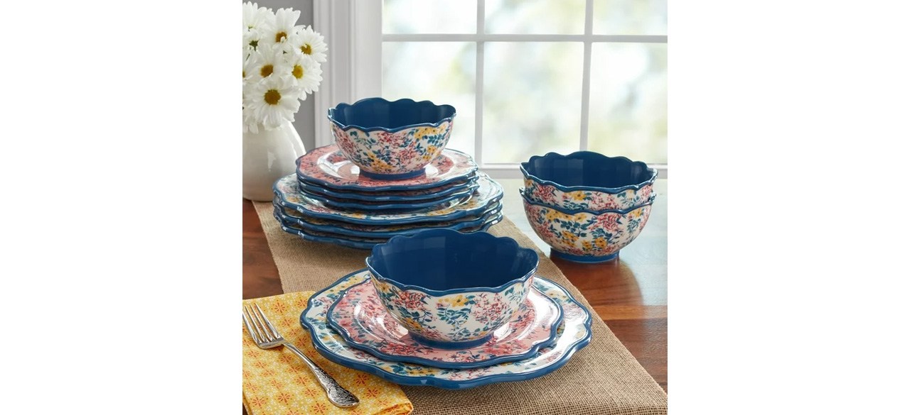 The Pioneer Woman Pretty Posies 12-Piece Stoneware Dinnerware Set