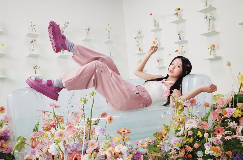 Hanni x UGG