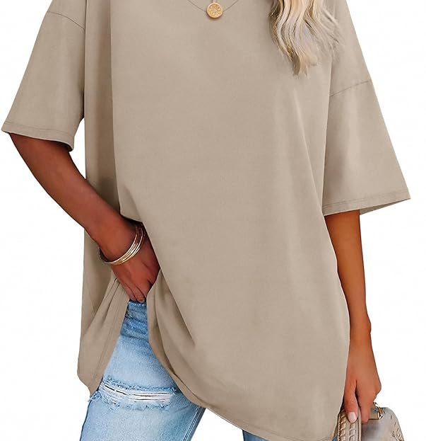7 Best Women's Tops on Amazon for Under $20
