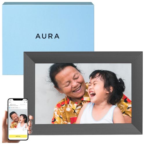 black digital aura frame and smartphone