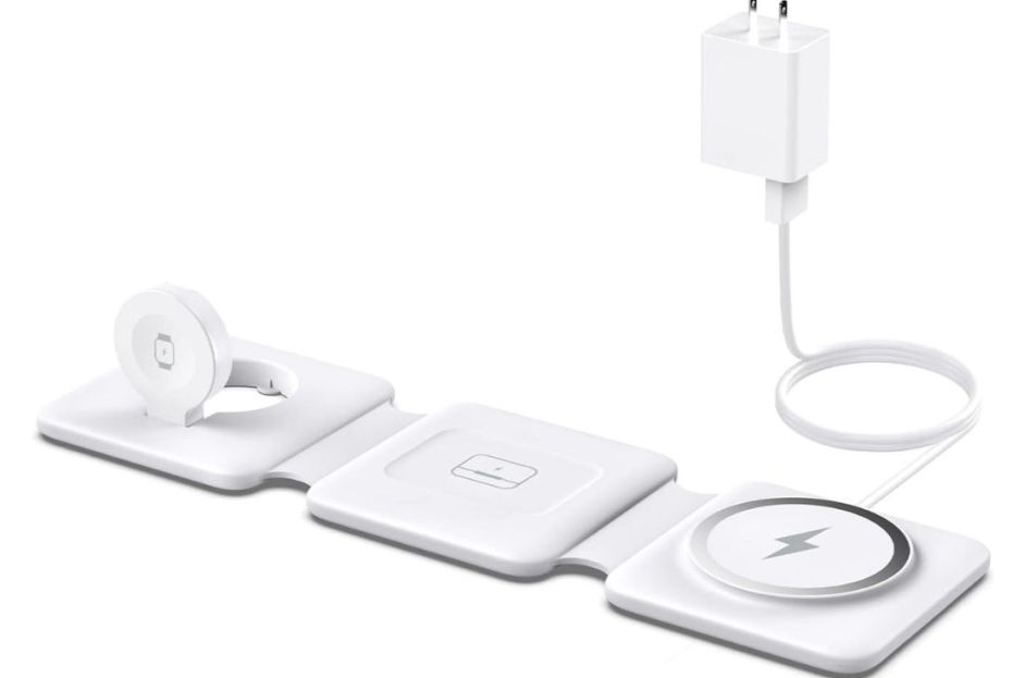 white amazon 3-in-1 charger