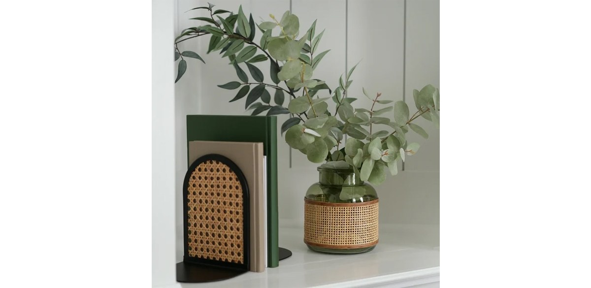 ONLINE Green Translucent Glass Indoor Tabletop Vase-walmart-summer-home-decor-deals