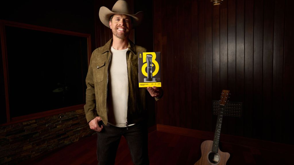 Dustin Lynch x Beard Club