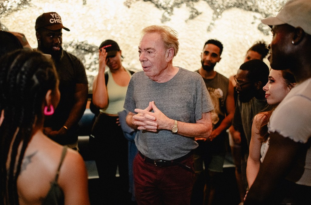 Andrew Lloyd Weber speaks backstage with the cast of CATS: 
