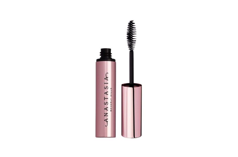 Best Travel-Friendly Beauty Products to Pack for Your Next Trip