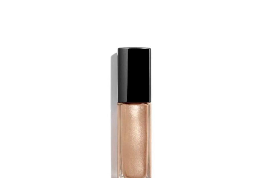 Best Travel-Friendly Beauty Products to Pack for Your Next Trip