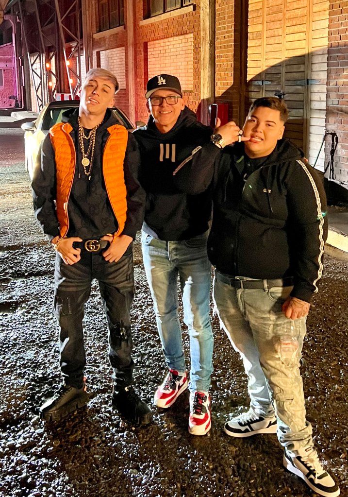 Nickoog, Gerardo & Floyymenor.