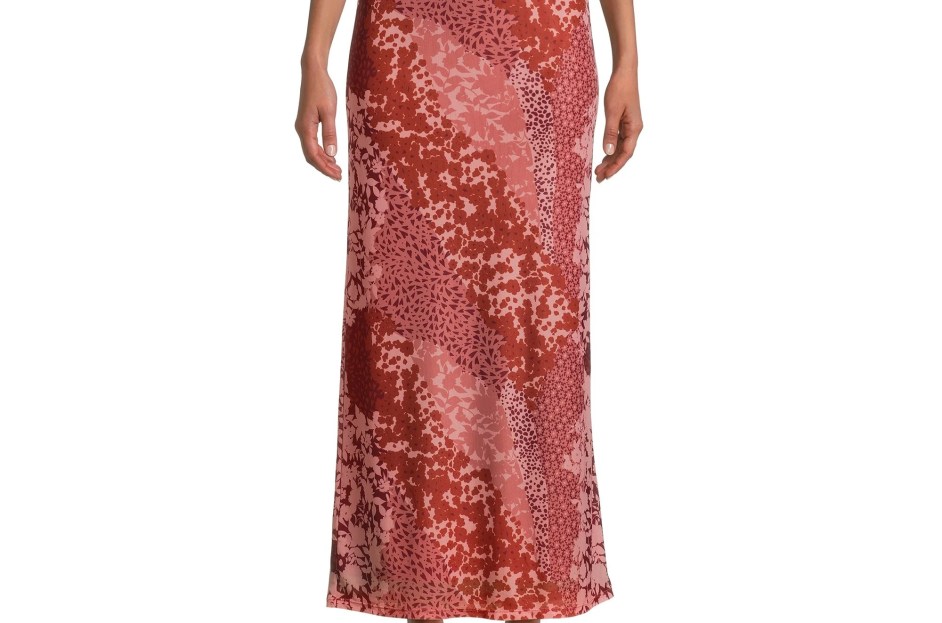 Top 7 Maxi Skirts to Elevate Your Style Instantly: Shop Now