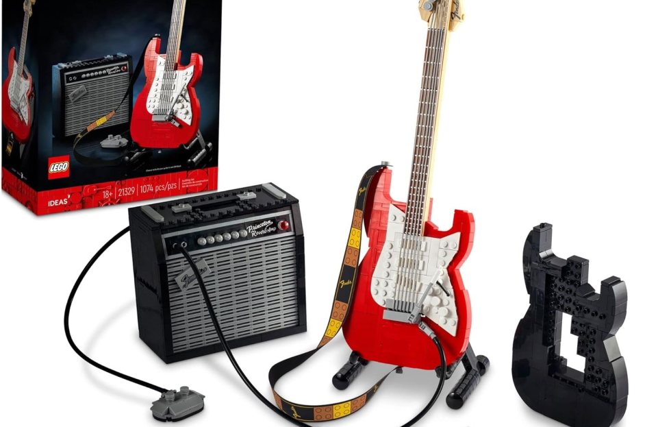 box and fully built lego stratocaster guitar set