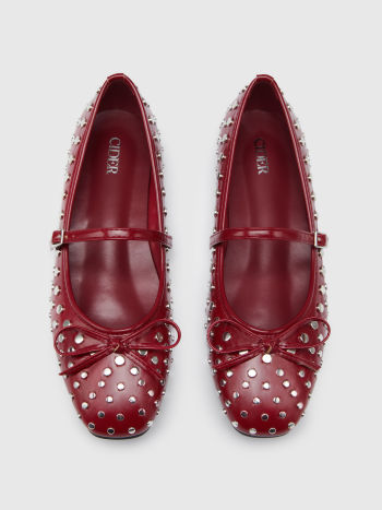 BLACKPINK's LISA Wore These Ballet Flats on TikTok: Where to Buy