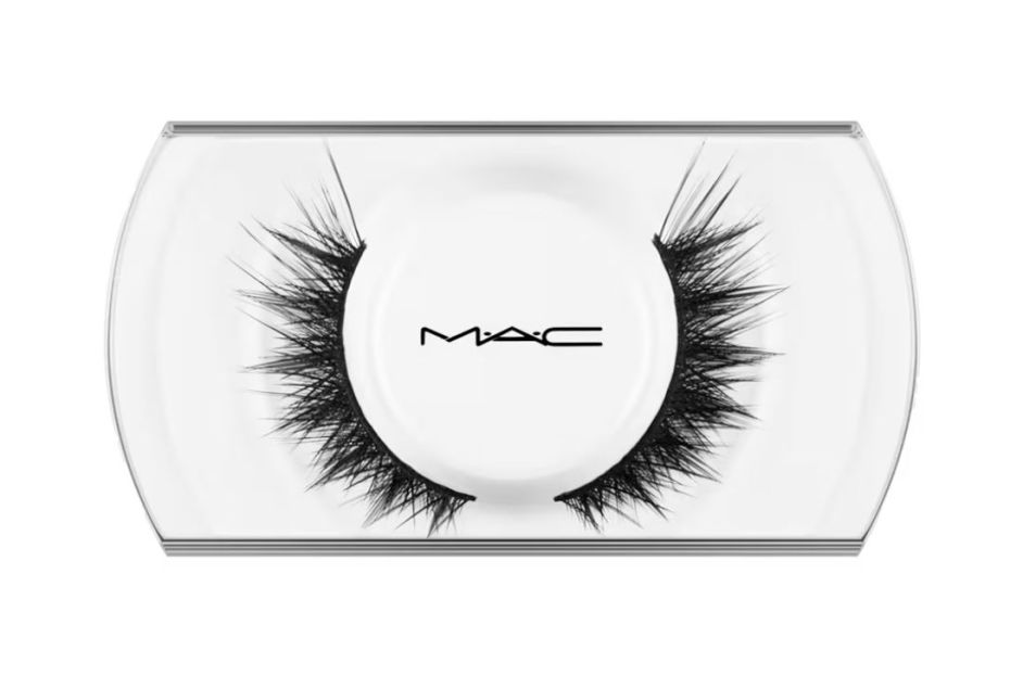 black fake mac lashes