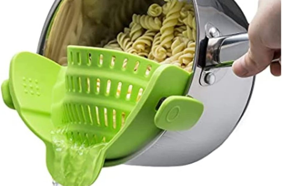 This $14 Viral Pasta Strainer Is BPA-Free and Fits All Pot Sizes