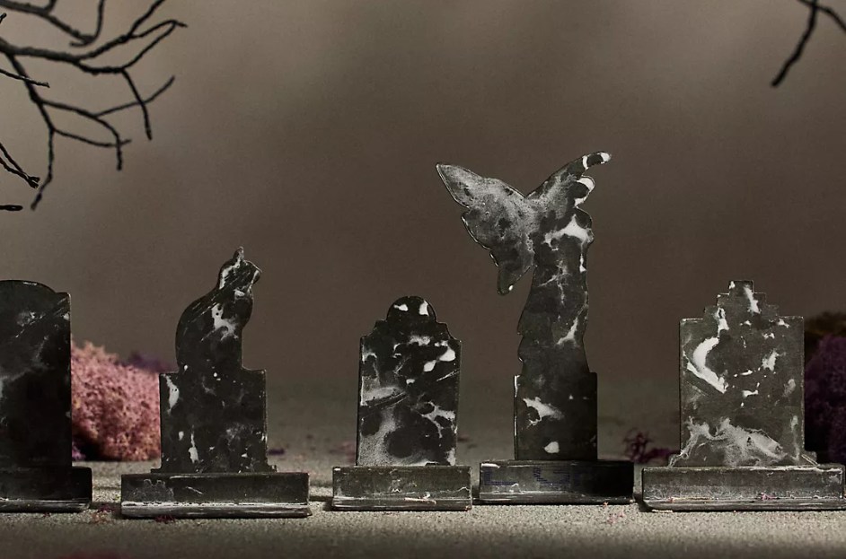 20 Best Halloween Decorations 2024 for Indoor & Outdoor Use