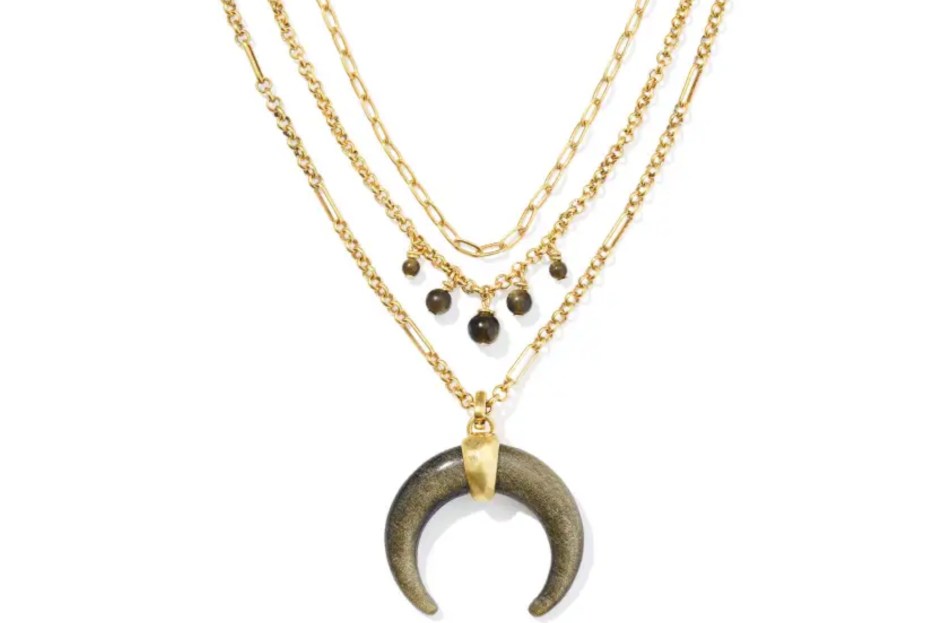 Lainey Wilson Jewelry Collection: Shop Yellow Rose by Kendra Scott