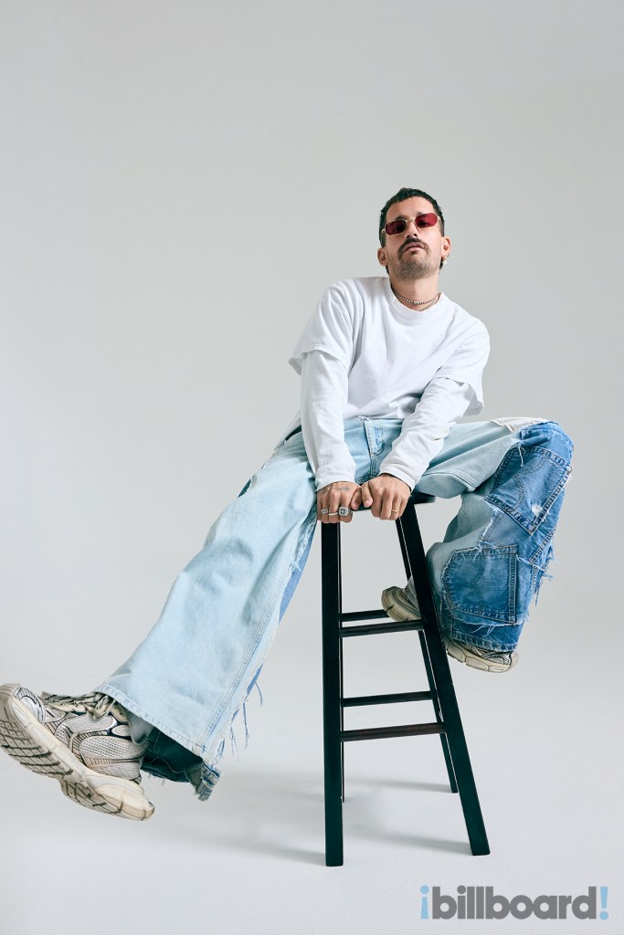 Venezuela Cover Shoot, Billboard Español, Ricky Montaner