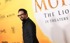 HOLLYWOOD, CALIFORNIA - DECEMBER 09: Lin-Manuel Miranda attends the Los Angeles premiere of Disney's 