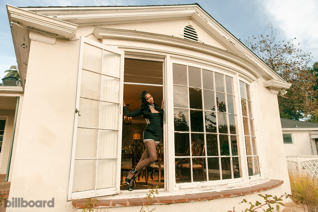 Feature, Women in Music, Muni Long