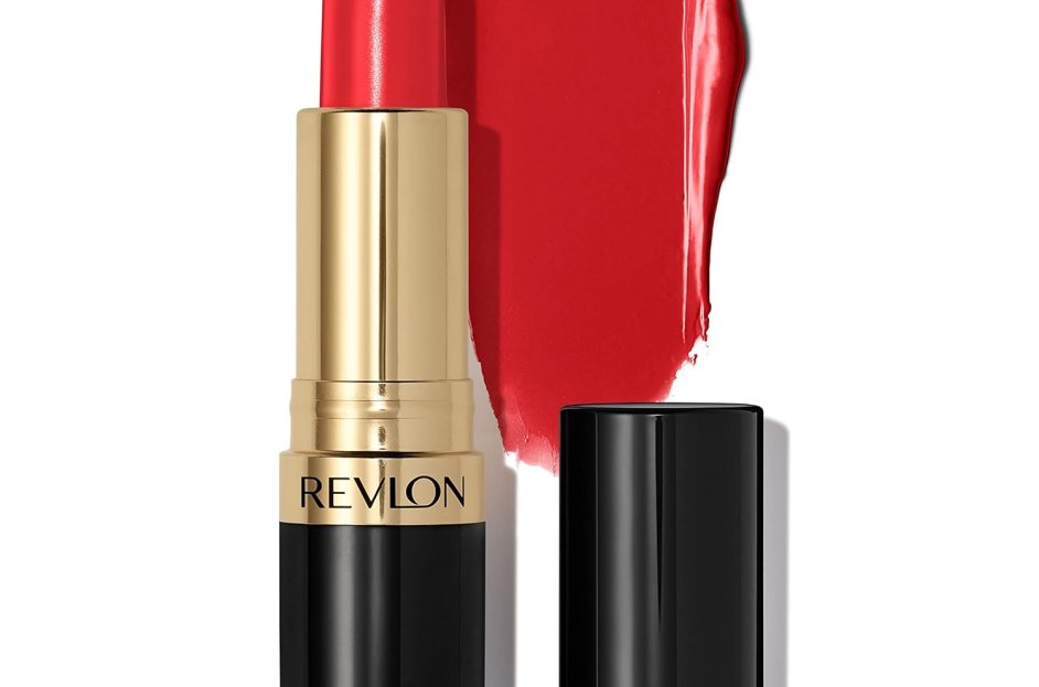 How To Emulate Taylor Swift's Iconic Red Lip With Products From Amazon