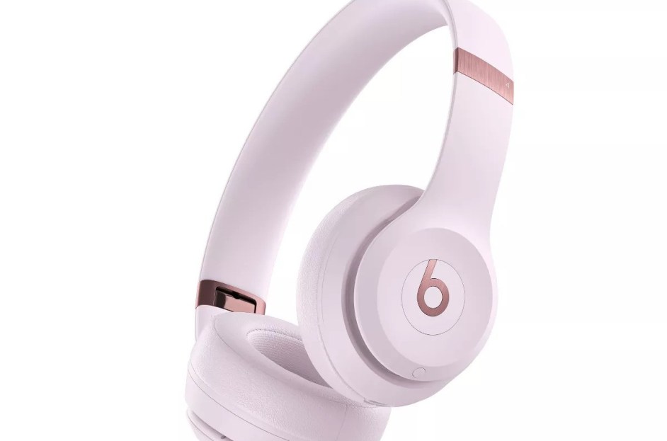 Best Gifts for Girlfriends: A Gift Guide