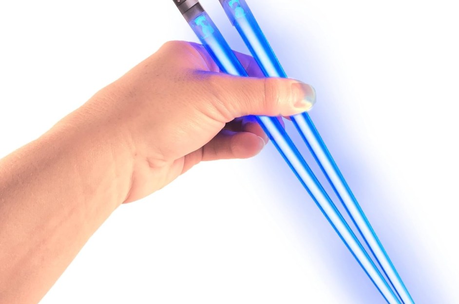 We Picked Out The 25 Best Christmas Gifts All For Under $25 Online Now