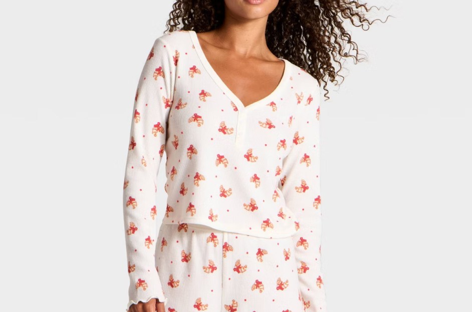 We Picked Out The 25 Best Christmas Gifts All For Under $25 Online Now