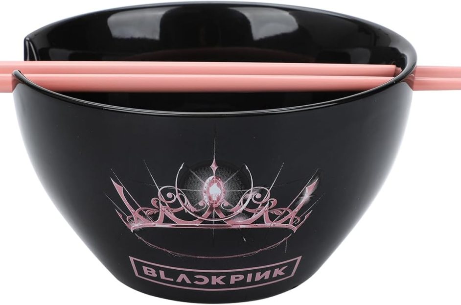 Best K-Pop Holiday Gifts of 2025, According to a Fan: Shop the Guide