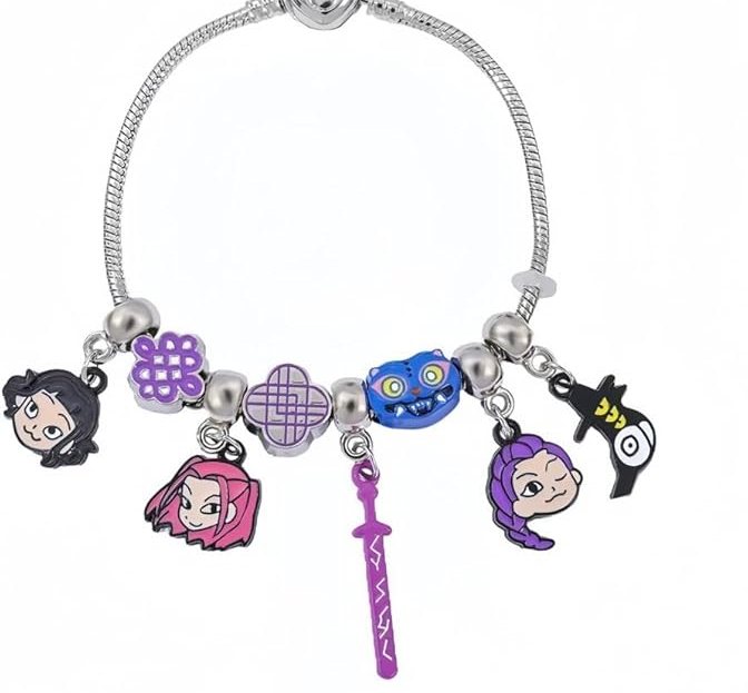 Best K-Pop Holiday Gifts of 2025, According to a Fan: Shop the Guide