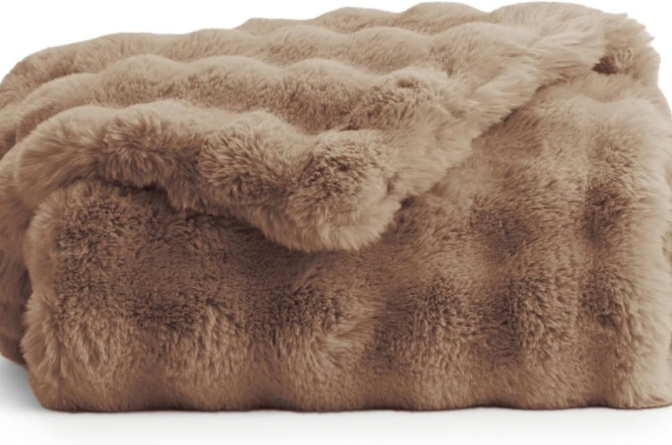 25+ Best Easy Christmas Gifts 2025: Top Foolproof Trendy Gift Ideas